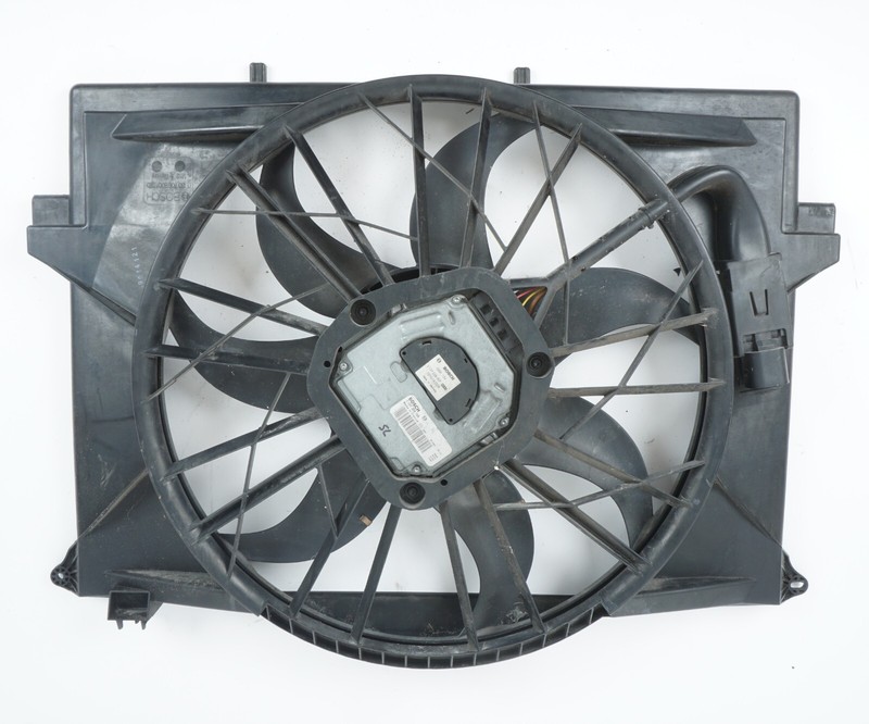 2003-2012 Mercedes-Benz SL500 Engine Motor Cooling Radiator Fan w/ Shroud OEM