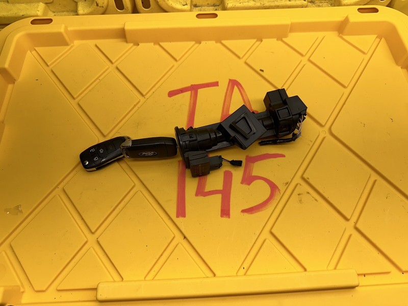 2015-2016 FORD FUSION IGNITION LOCK W/KEY & IMMOBILIZER OEM DS7T-15607-AB