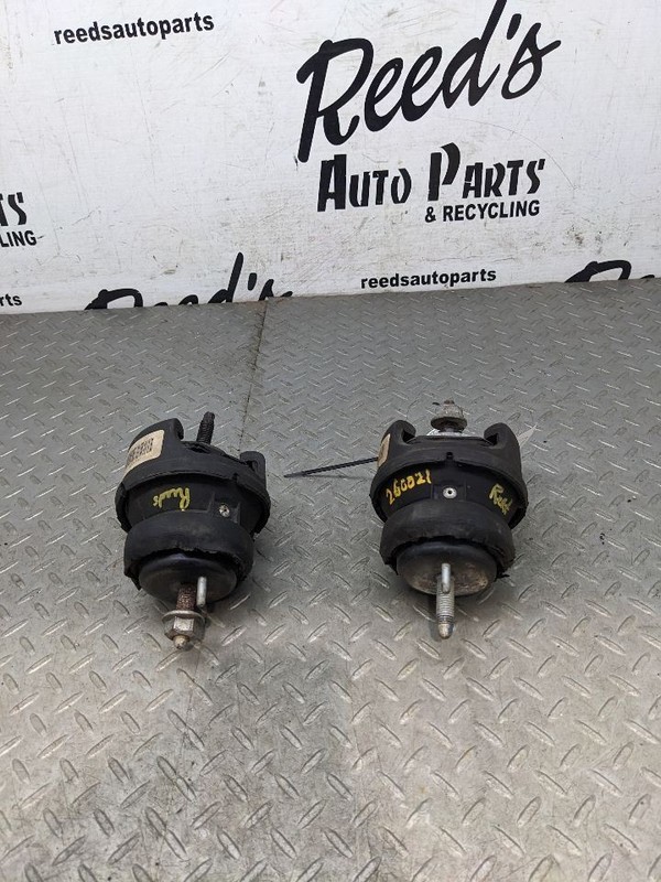 2010-2015 Chevrolet Camaro SS 6.2L Engine Motor Mount 2pcs Set USED OEM 11186132