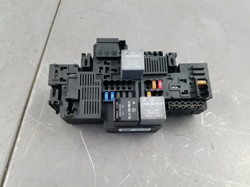 2020 Mercedes AMG C 63 S Front Fuse Panel #6200 G6