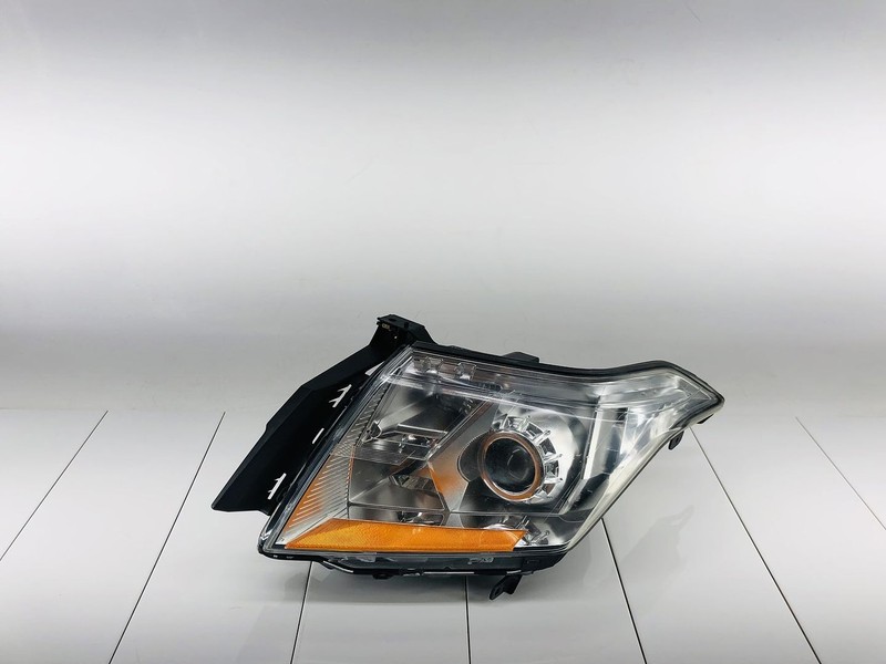 10-16 CADILLAC SRX FRONT RIGHT PASSENGER SIDE HEADLIGHT LAMP LIGHT OEM