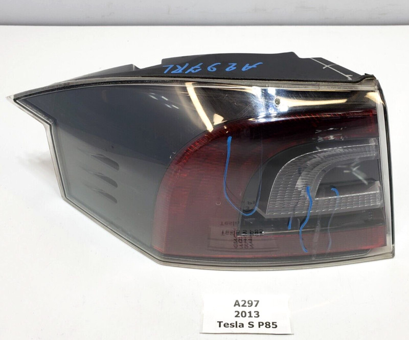 ✅ 12-20 OEM Tesla Model S Rear Left Driver Outer Tail Light Lamp