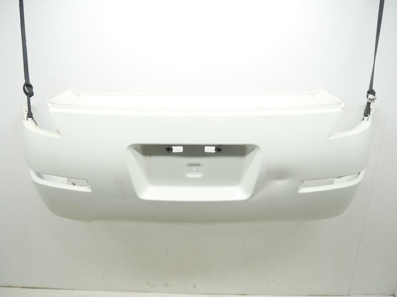 2003-2008 Nissan 350Z Z33 White Rear Bumper Cover OEM *Damage* OEM