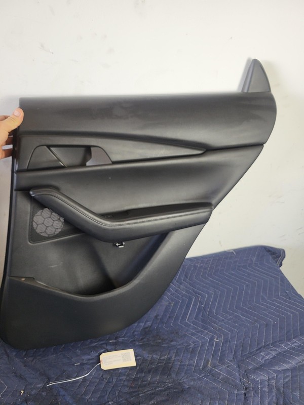 Used Oem Mazda Rear Right Passenger Door Trim Panel for 2021 MAZDA CX-30 2.5 AWD