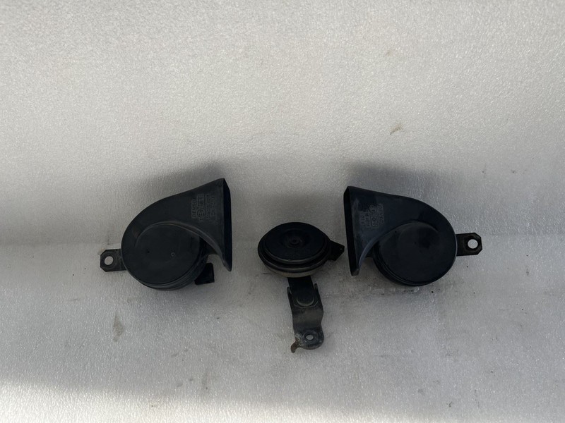 2004 2005 2006 2007 2008 2009 LEXUS RX330 RX350 RX400H HORNS HIGH LOW ALARM SET
