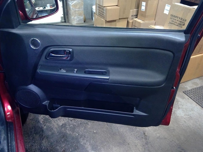 COLORADO2010 Passenger Right Front Door Trim Panel 1777757