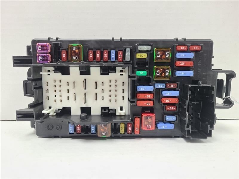 SILVRDO15 2019 Fuse Box Cabin 562570