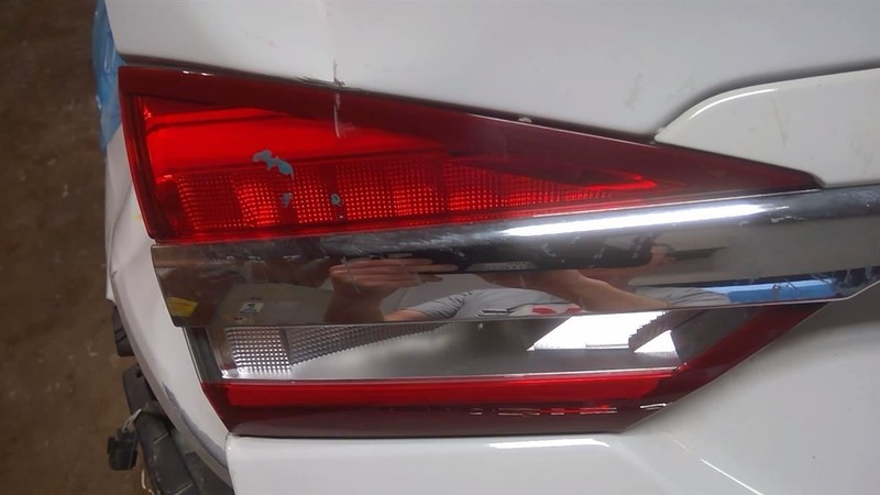 Driver Tail Light Decklid Mounted Hybrid S Fits 17-18 FUSION 3449906
