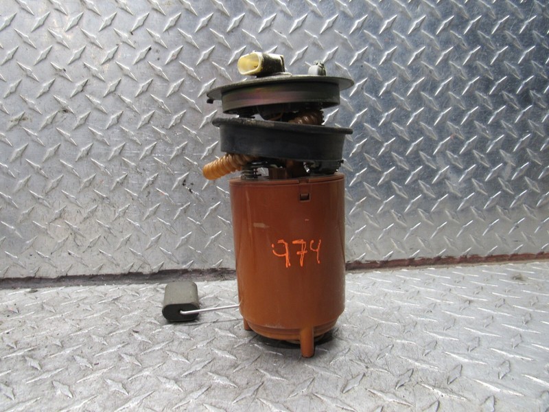 02 03 04 CHEVROLET TRAIBLAZER FUEL PUMP ASSEMBLY