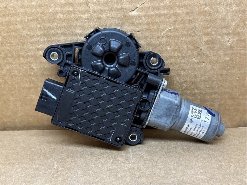 2016-2018 Honda HRV HR-V Sunroof Moon Roof Motor OEM 6 004 SA0 020 6004SA0020