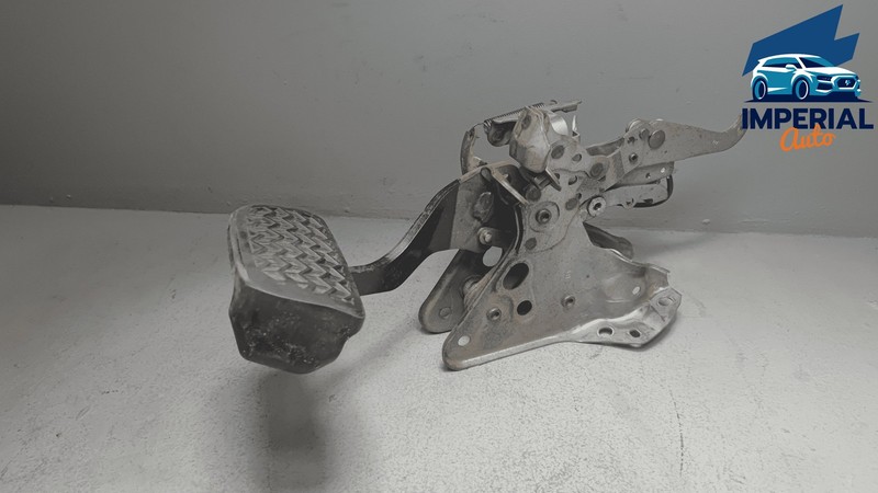2019 - 2022 TOYOTA RAV4 BRAKE STOP PEDAL W/ BRACKETASSEMBLY OEM