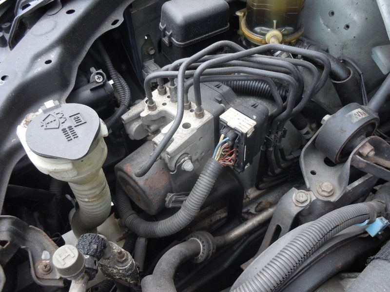 2004-2006 Lexus RX330 Anti Lock Brake ABS Pump OEM AWD