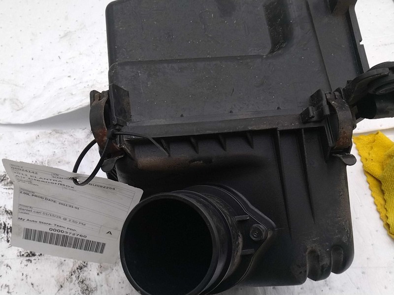 Used Air Cleaner Assembly fits: 2011 Hyundai Elantra Sdn Canada emissions opt 99