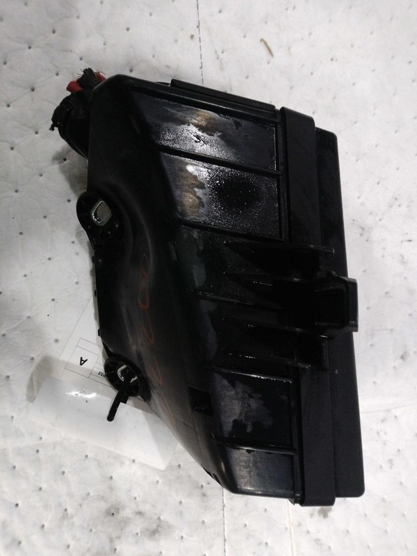 2015 Volkswagen Golf OEM Fuse Box Black 145517 56000 Miles Genuine Parts