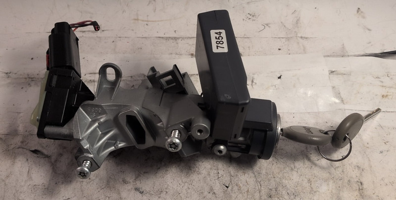 2007-2017 Jeep Compass Patriot Caliber Ignition Switch Lock w/ Immobilizer OEM