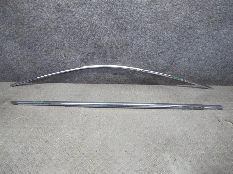 2006-2012 BENTLEY FLYING SPUR FRONT RIGHT DOOR WINDOW CHROME TRIM MOLDING SET