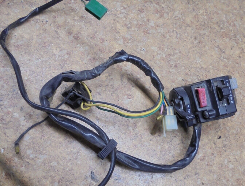 1992 Yamaha XV750 XV 750 Virago Left Switches Controls Horn Turn Signal Lights