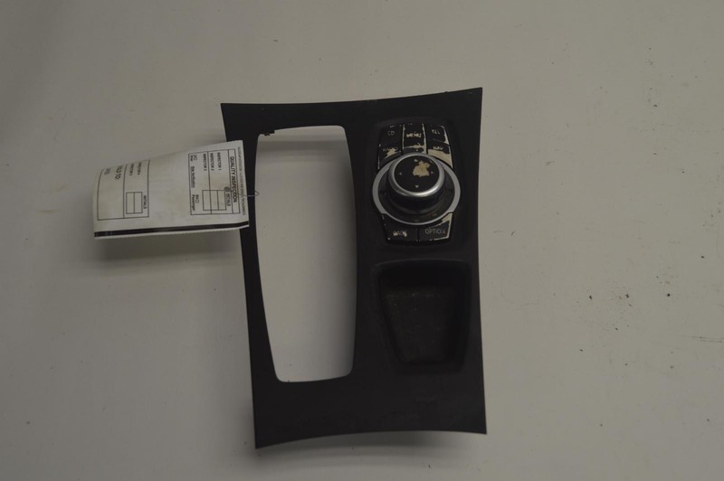 2010-2013 BMW X5M IDRIVE MEDIA SWITCH CONTROLLER KNOB W/ SHIFTER PANEL OEM