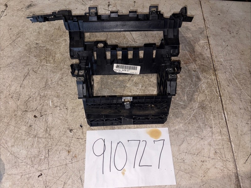 2007-10 BMW X5 FRONT DASH CENTER NAVIGATION SCREEN FRAME BRACKET OEM 70W1095-06