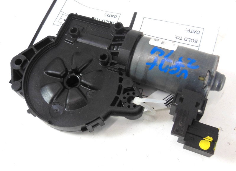2014-2019 Mercedes-Benz CLA250 Sun Roof Shade Motor OEM 0390200101