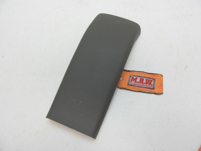 FITS TRIM BACK OF CENTER CONSOLE COVER REAR SEAT PLASTIC CAP CIVIC COUPE 2 DOOR
