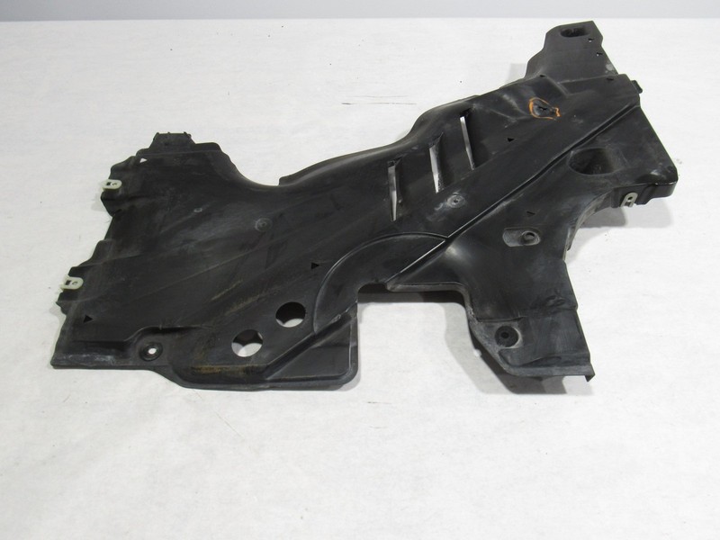 20-24 BMW M8 F93 2022 Rear Right Passenger Tank Underbody Undershield Shield |:O