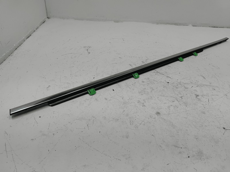 2018 - 2022 Honda Pilot Front Driver Side Door Window Belt Molding Cover OEM