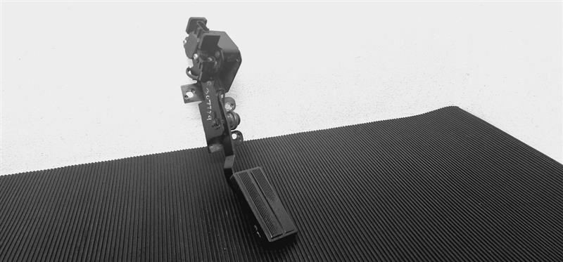 (99-01)Ford F250SD 7.3L Diesel Accelerator Pedal None Adjust OEM F81A-9F836-AC