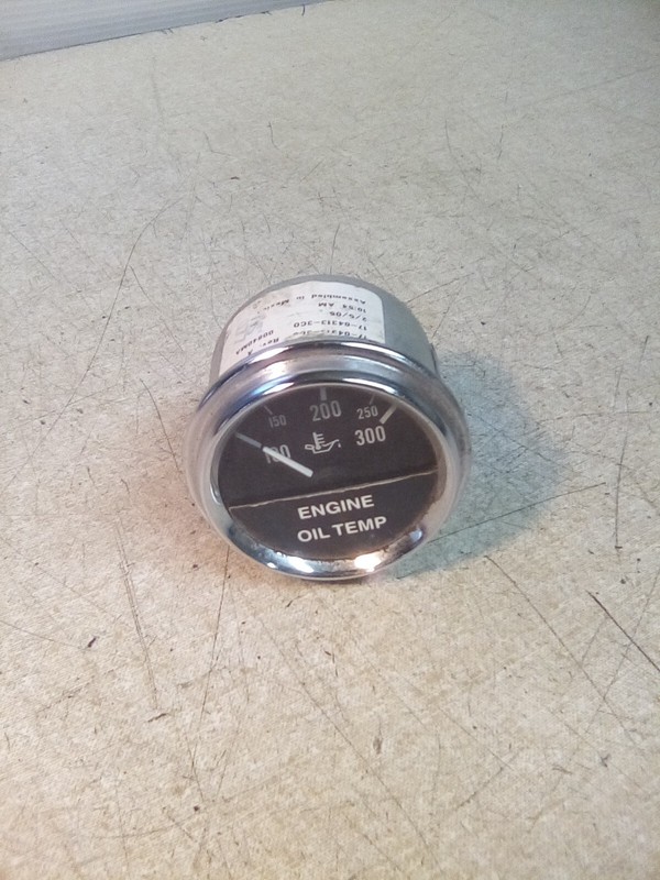 Peterbilt 17-04313-3C0 Engine Oil Temperature