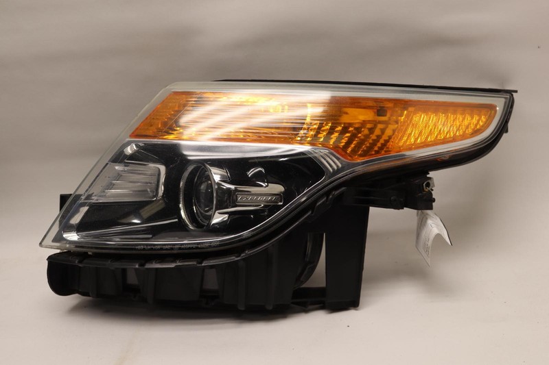2013-2015 FORD EXPLORER LIMITED LEFT DRIVER SIDE HEADLIGHT HALOGEN HEADLAMP OEM