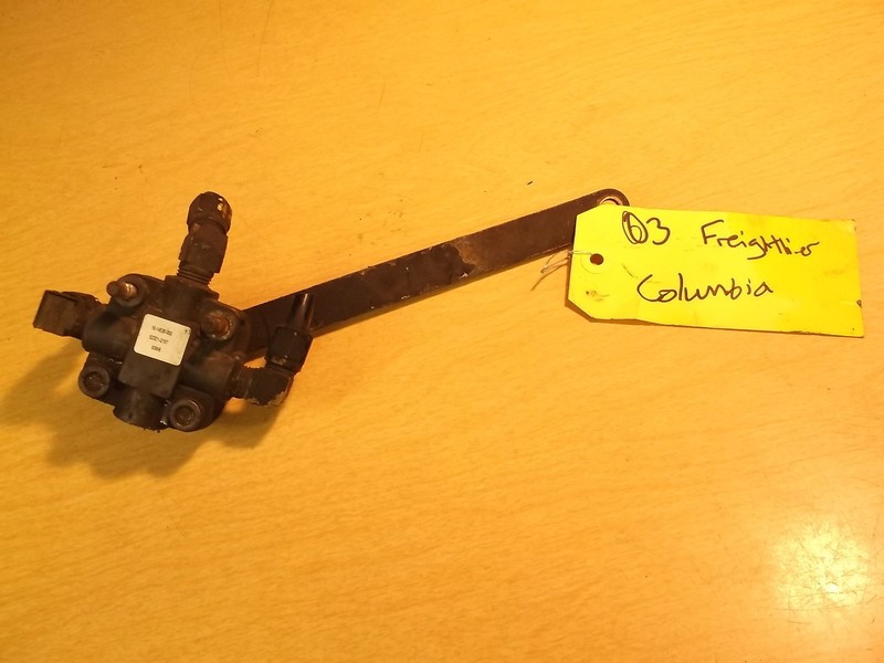 Freightliner Columbia Thomas Built Valve 16-14530-000 *FREE SHIPPING*
