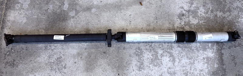 ✅ 20-23 RAM 1500 5th 2WD CREW 3.0 Diesel OEM 2PC REAR DRIVE SHAFT 15k Driveshaft