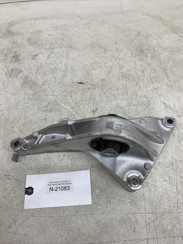 ⚡️24-25 TESLA MODEL 3 FRONT DRIVE UNIT MOUNT BRACKET SUPPORT 21083 S23