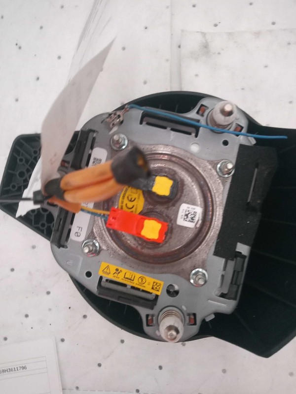 2017 Subaru Impreza Steering Wheel Air Bag - Used, 103k Miles, OEM Compatible