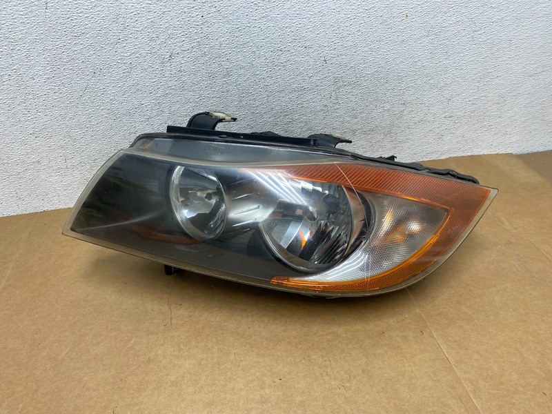 Halogen 2006 to 2008 BMW 3 Series Headlight Left Driver LH AE2898 DW