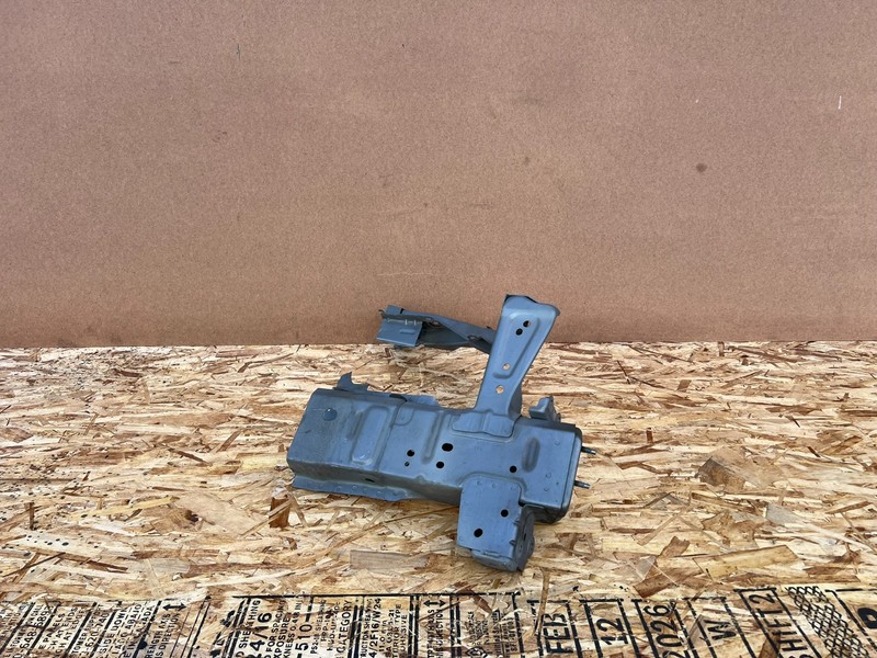INFINITI M35H M37 M56 Q70 11-19 OEM LEFT DRIVER FRAME RAIL CUT APRON NOSE RWD