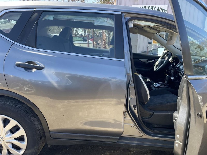 2014-2020 NISSAN ROGUE RIGHT ROCKER W/POST GRAY PC:KAD 2.5L AT AWD 70K -S- 65780