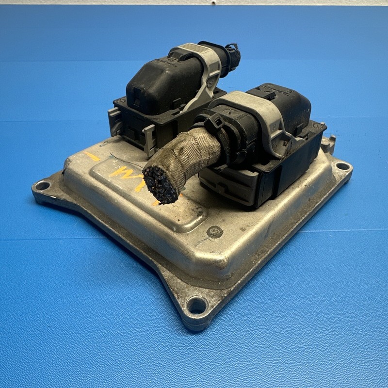 55567912 | 2008 - 09 SATURN ASTRA ENGINE ECM CONTROL MODULE Manuel OE MT