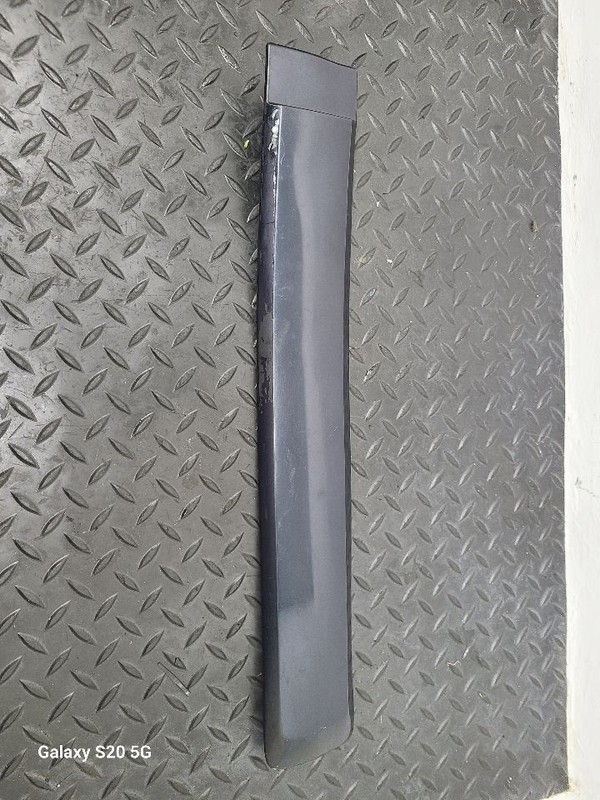 07-09 Chevrolet Tahoe Rear Right Passenger Door Molding Blue OEM 25991799