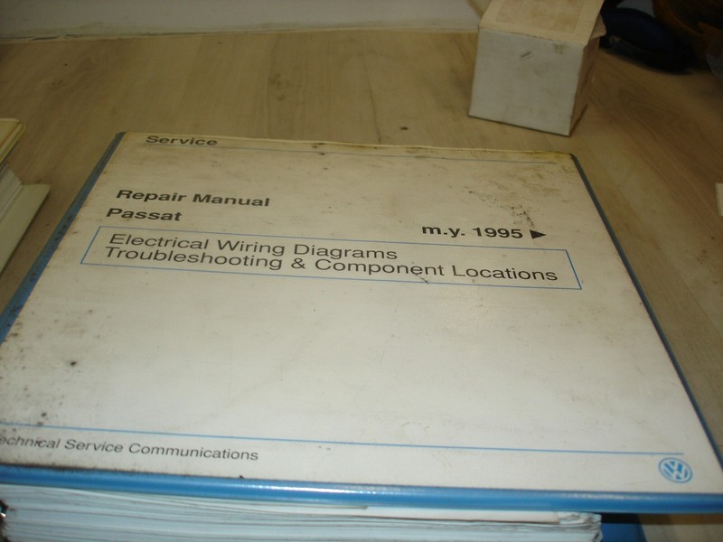 1995 up Volkswagen VWPassat Electrical Wiring diagram Repair Manual binder