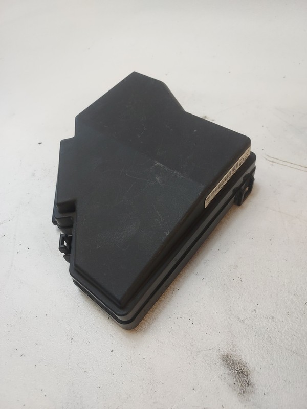2009 Honda CRV Engine Bay Under Hood Fuse Relay Box Lid Top OEM WA21NFTA 031208