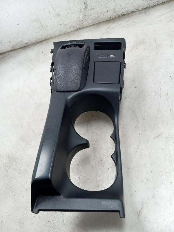 11 12 LEXUS CT200H NAVIGATION CONTROL UNIT CENTER CONSOLE
