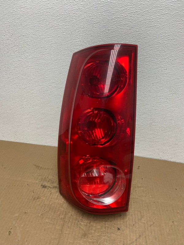 2007 to 2011 GMC Yukon Left Driver LH Side Tail Light AB8296 LK
