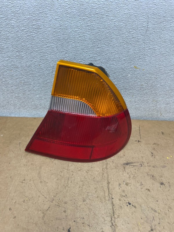 1999 to 2000 Chrysler 300M Right Passenger RH Side Tail Light OEM X7115 PS