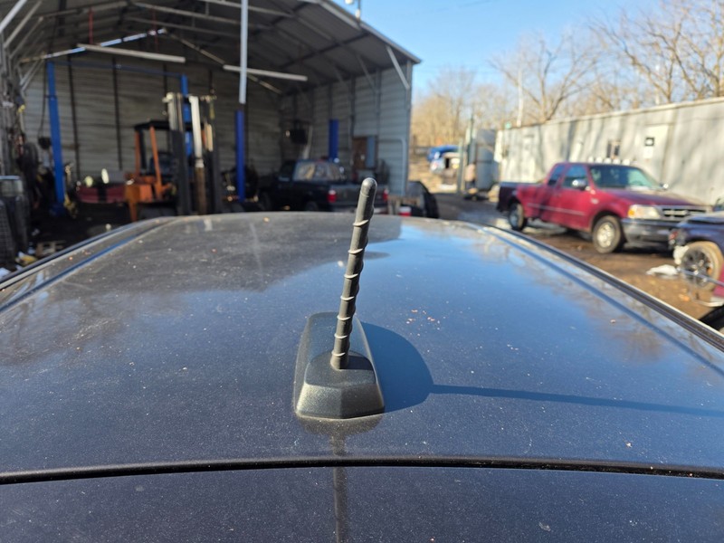 2015 2016 2017 2018 2019 Chevrolet Sonic Radio Roof Antenna Mast Assembly OEM