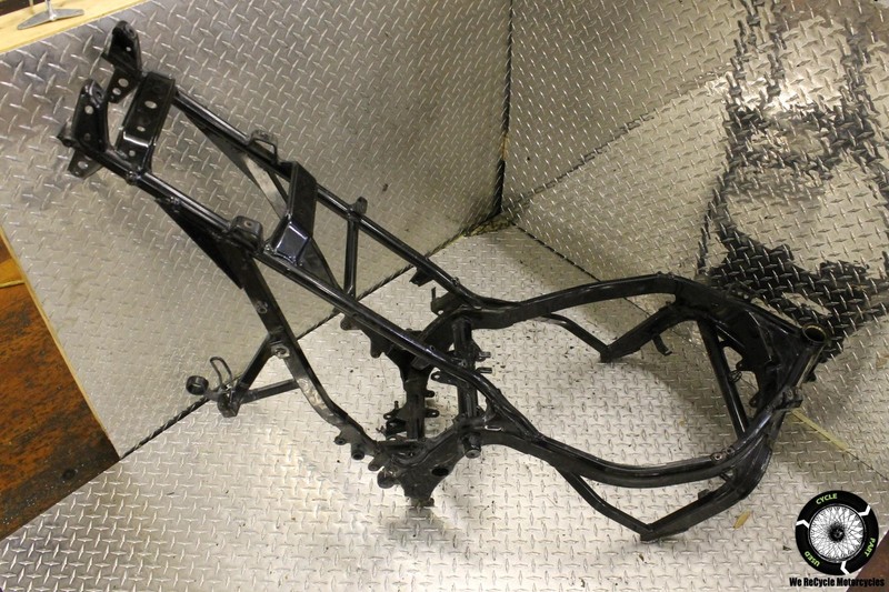 2000 Suzuki Katana 600 Gsx600f Frame Chassis Body Main GSX 00 *