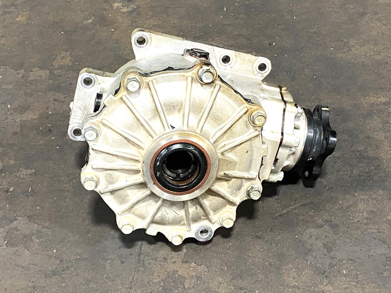 15-16 HYUNDAI GENESIS FRONT AXLE DIFFERENTIAL DIFF AWD OEM #A0.59