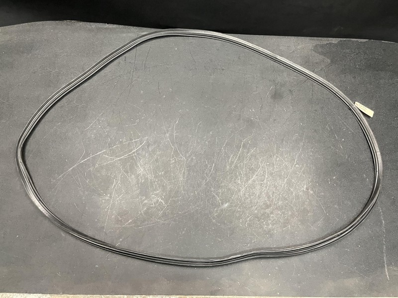 Rear Trunk Tailgate Weatherstrip 2020 Nissan Pathfinder 90832-3KA1B 2018 2019