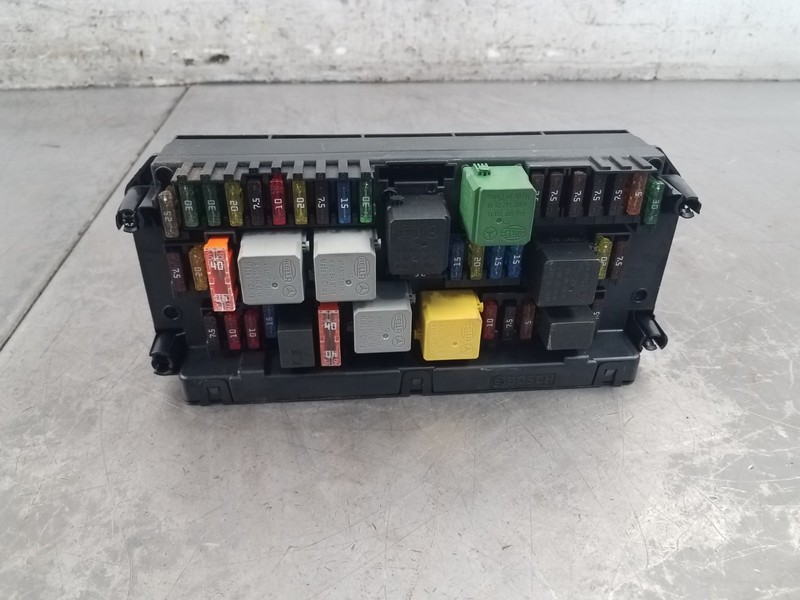 2013 Mercedes AMG E 63 Sam Relay Fuse Box #2179 D5