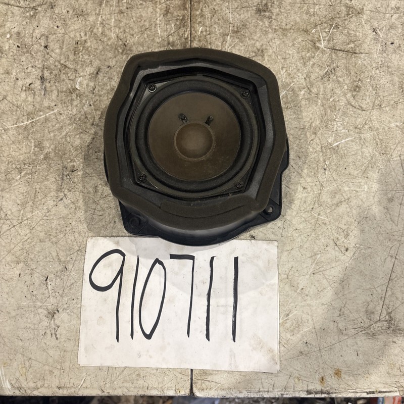 2006 - 2011CADILLAC DTS FRONT LEFT DOORAUDIO SPEAKER 15806970